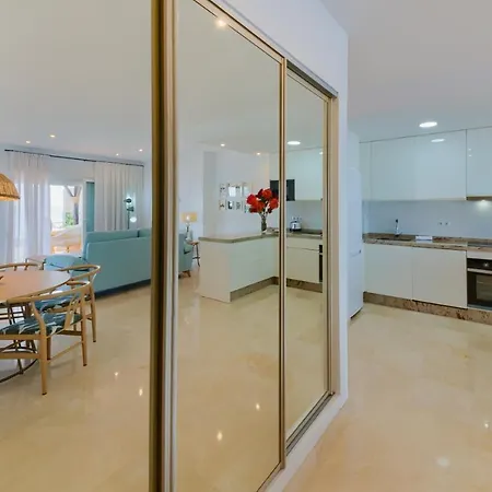Holidays2fuengirola Duplex With Stunning Sea View, Terraces,1st Line Beside Port Apartmán *